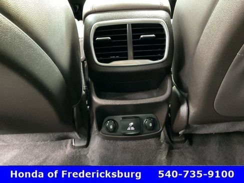 Used 2020 Hyundai Santa Fe Limited AWD/4WD image 46