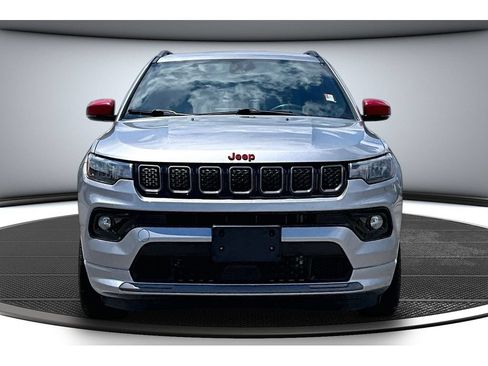 Used 2023 Jeep Compass Limited AWD/4WD image 4