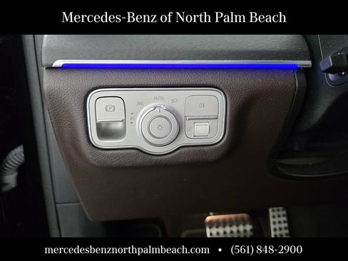 Used 2023 Mercedes-Benz GLS 450 4MATIC image 21
