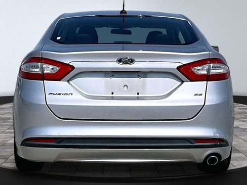 Used 2013 Ford Fusion SE FWD image 23