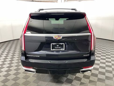 Certified 2023 Cadillac Escalade ESV Premium Luxury Platinum AWD/4WD image 5