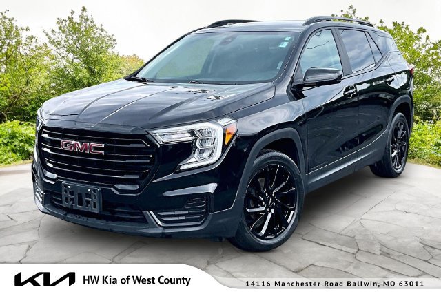 Used 2024 GMC Terrain SLE w/ Elevation Edition FWD image 1