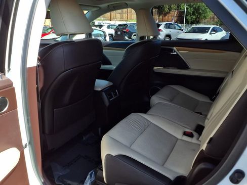 Used 2019 Lexus RX 350L FWD image 19