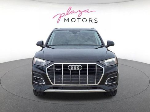 Certified 2023 Audi Q5 2.0T Premium w/ Convenience Package AWD/4WD image 2