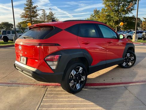 Used 2025 Hyundai Kona SEL image 6