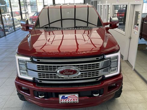 Used 2018 Ford F250 Platinum w/ Platinum Ultimate Package AWD/4WD image 27