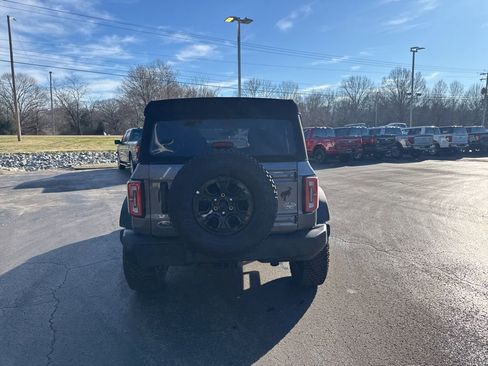 Used 2023 Ford Bronco Wildtrak image 4