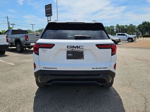 New 2026 GMC Terrain Elevation w/ Elevation Premium Package FWD image 5