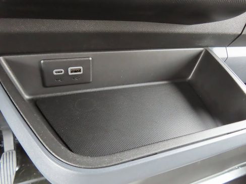 New 2025 Chevrolet Brightdrop 400 w/ Battery Pack, Max Range image 12