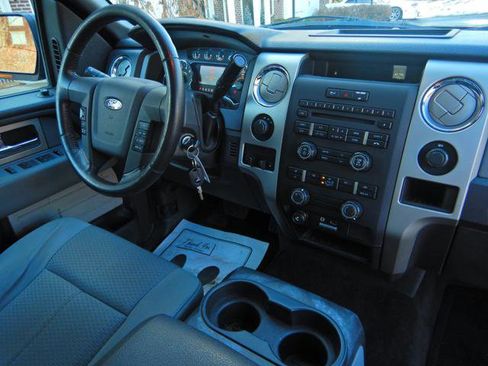 Used 2011 Ford F150 XLT w/ XLT Chrome Pkg image 5