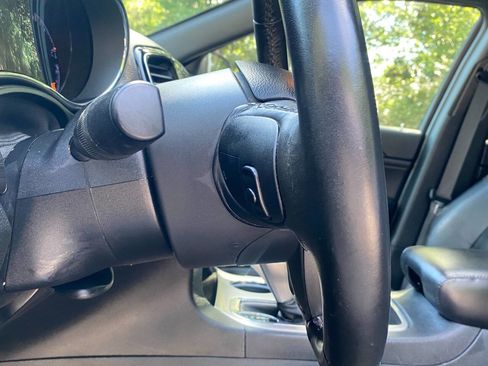 Used 2019 Jeep Grand Cherokee Altitude AWD/4WD image 17