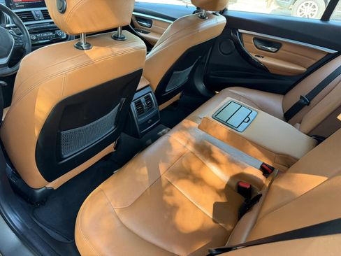 Used 2018 BMW 330i xDrive Sedan AWD/4WD image 25