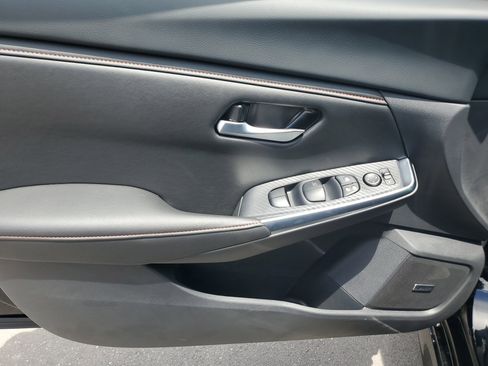 New 2025 Nissan Sentra SR w/ SR Premium Package image 18