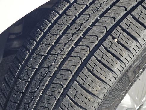 Used 2023 Audi Q4 e-tron Premium Plus image 20