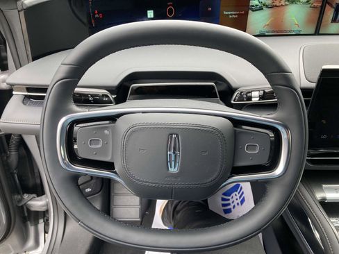 New 2025 Lincoln Nautilus Reserve image 33