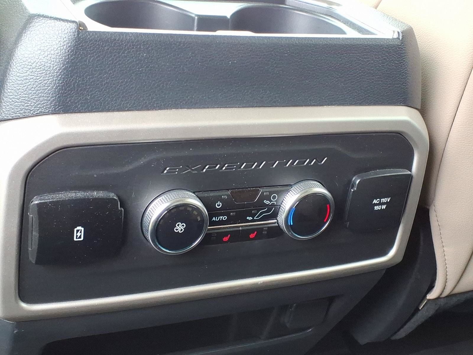 Used 2024 Ford Expedition Max Limited AWD/4WD image 13