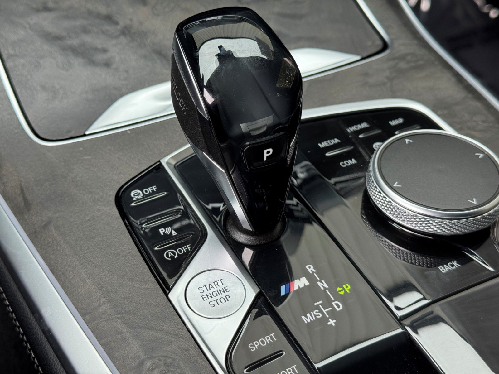 Used 2020 BMW X5 M50i AWD/4WD image 37
