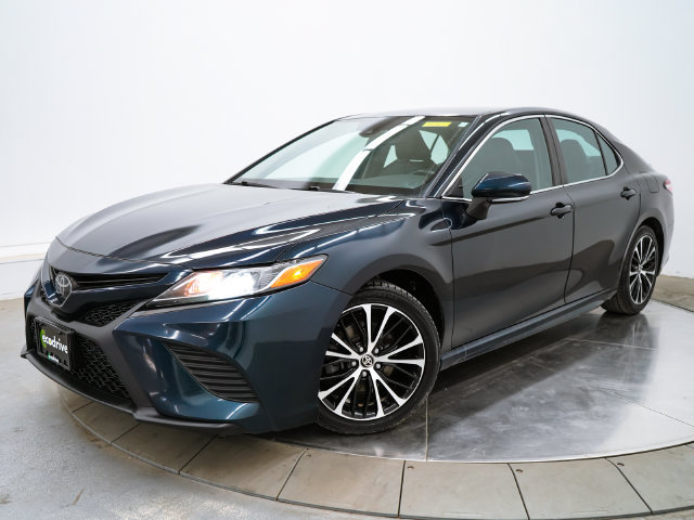 Used 2020 Toyota Camry SE w/ Convenience Package FWD image 1