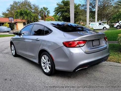 Used 2015 Chrysler 200 S FWD image 5
