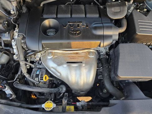 Used 2012 Toyota Venza LE FWD image 53