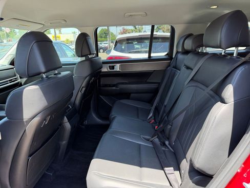 Used 2025 Hyundai Santa Fe SEL FWD image 27