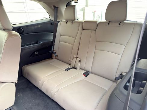 Used 2017 Honda Pilot EX-L image 18