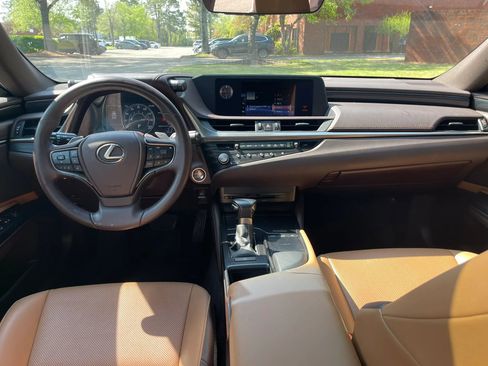 Used 2021 Lexus ES 350 w/ Protection Package (P3) image 16