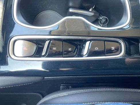 Used 2021 Buick Envision Preferred FWD image 18