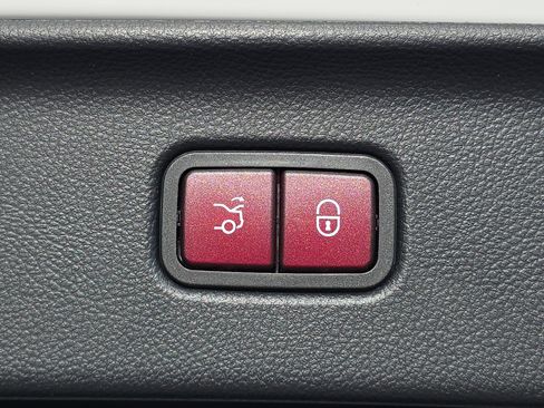 New 2026 Mercedes-Benz S 580 4MATIC Sedan image 13