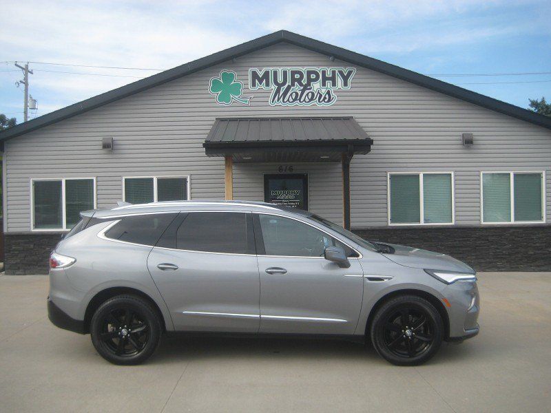 Used 2024 Buick Enclave Essence w/ Sport Touring Edition FWD image 1