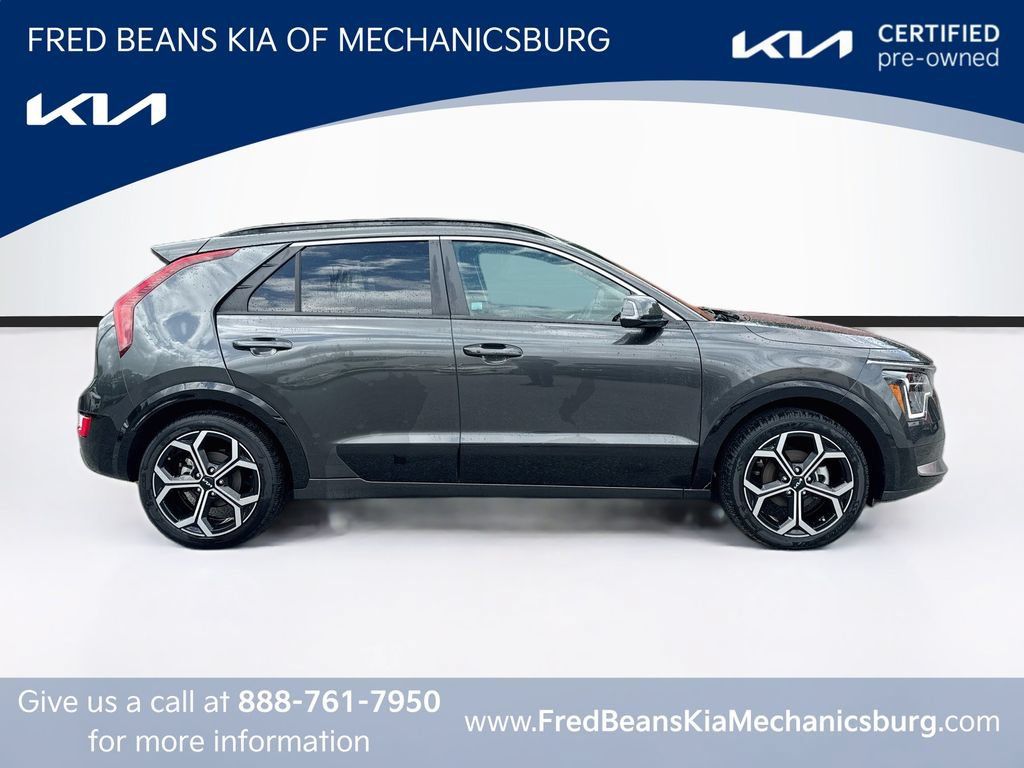 Certified 2023 Kia Niro EX Touring FWD image 8