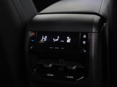 Used 2025 Jeep Grand Cherokee L Limited w/ Trailer Tow Package image 17