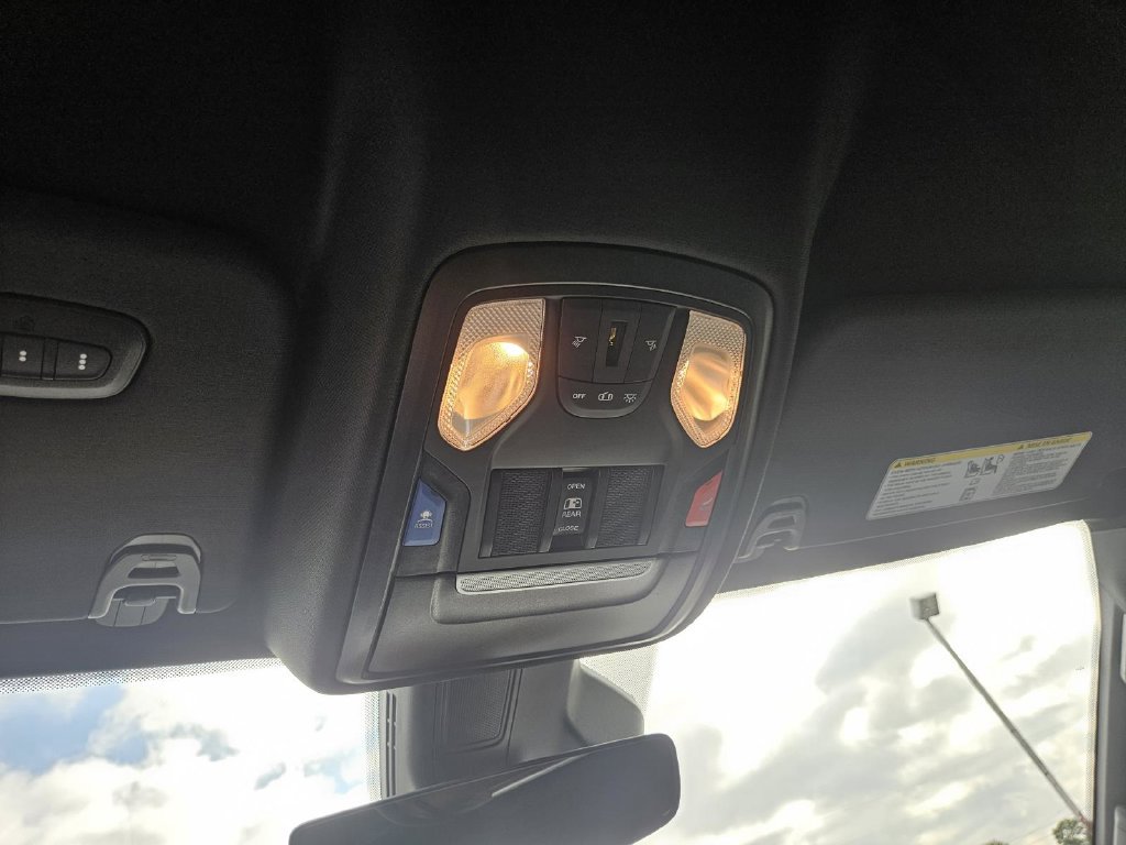 Used 2026 RAM 1500 4x4 Crew Cab image 21