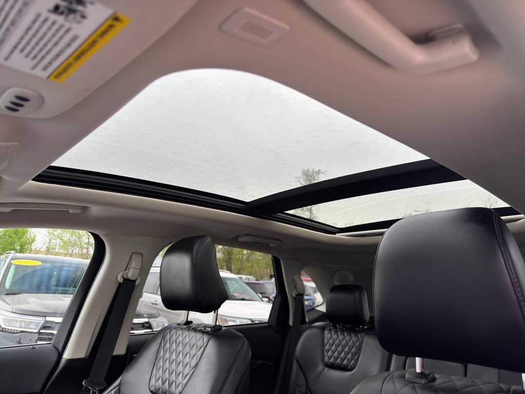 Used 2024 Ford Edge Titanium w/ Equipment Group 301A AWD/4WD image 35