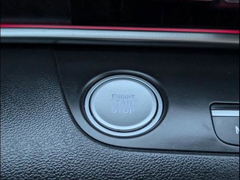 Used 2021 Hyundai Elantra Limited image 19