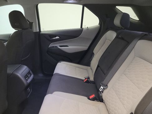 Used 2021 Chevrolet Equinox LT w/ LPO, Floor Liner Package FWD image 18