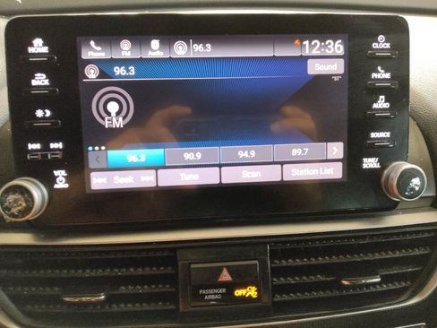 Used 2018 Honda Accord Sport image 25