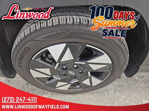 Used 2024 Hyundai Kona SEL FWD image 6