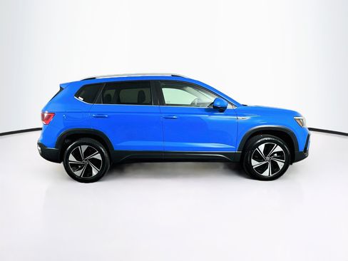 Used 2024 Volkswagen Taos SE AWD/4WD image 10