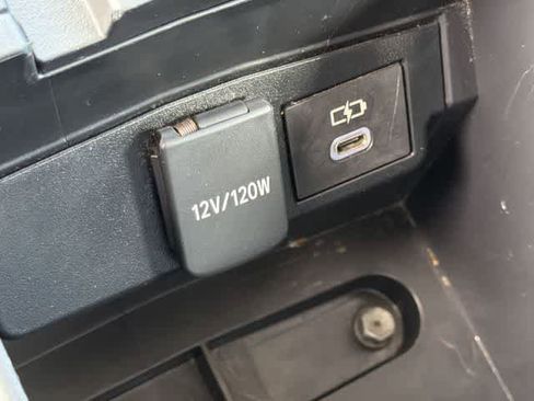 Used 2023 Toyota Corolla LE image 22