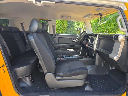 Used 2007 Toyota FJ Cruiser 4WD image 28