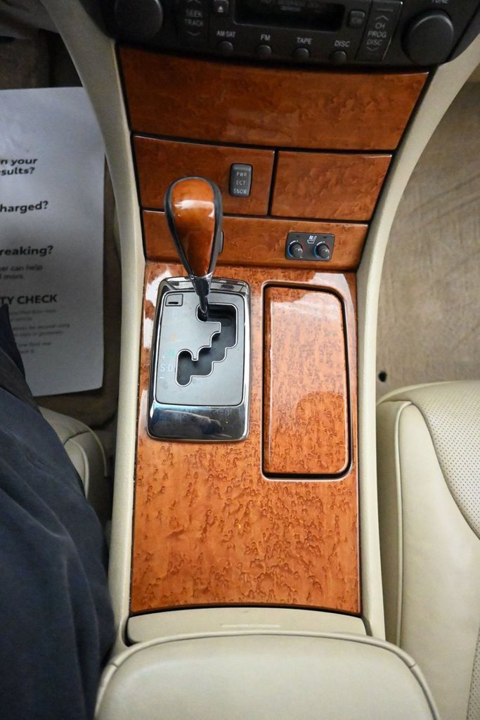 Used 2006 Lexus LS 430 RWD image 19