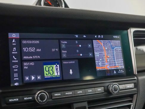 Certified 2021 Porsche Macan image 30