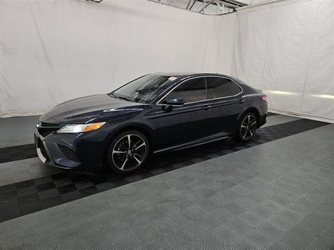 Used 2020 Toyota Camry XSE FWD image 1