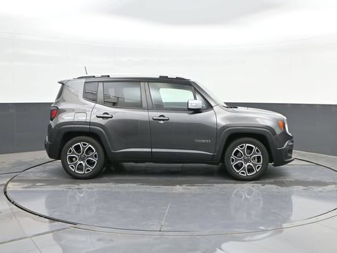 Used 2018 Jeep Renegade Limited w/ UConnect 8.4 Nav Group FWD image 24