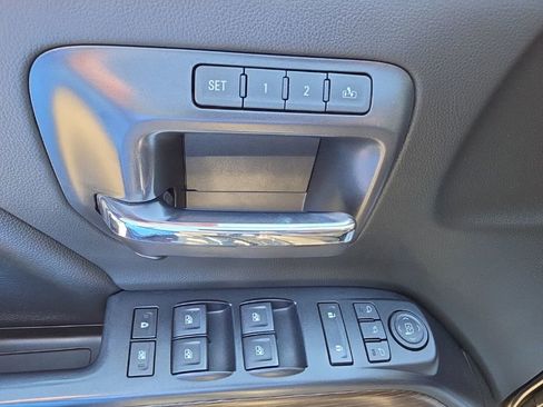 Used 2019 GMC Sierra 2500 Denali AWD/4WD image 23