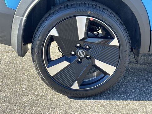 New 2026 Nissan Kicks SR image 7