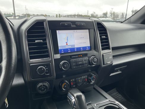 Used 2019 Ford F150 XLT w/ Equipment Group 302A Luxury AWD/4WD image 16