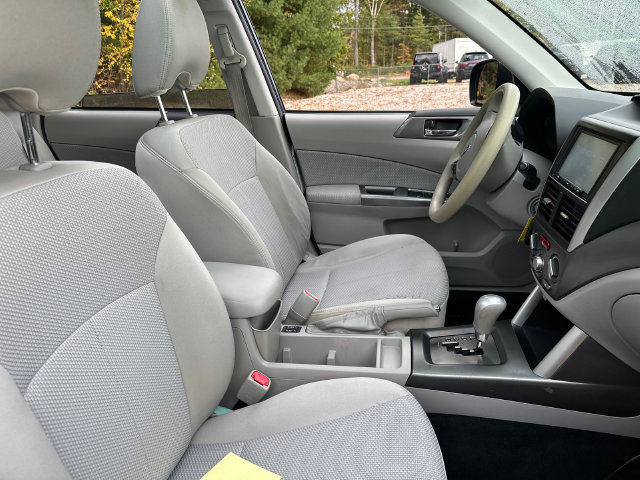 Used 2013 Subaru Forester 2.5X Premium w/ All-Weather Pkg AWD/4WD image 19