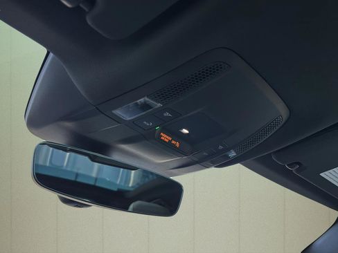 Used 2021 Porsche Taycan 4S image 35